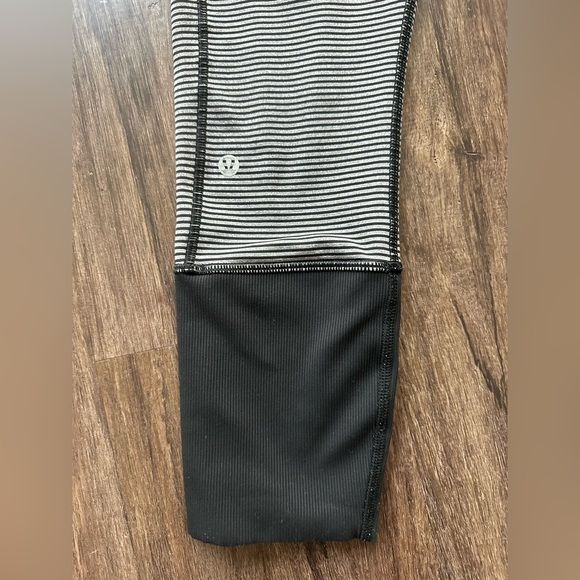 Lululemon Rebel Runner Crop in Mini Pop Stripe Heathered Slate Black/Black. Sz 6 - Picture 9 of 15